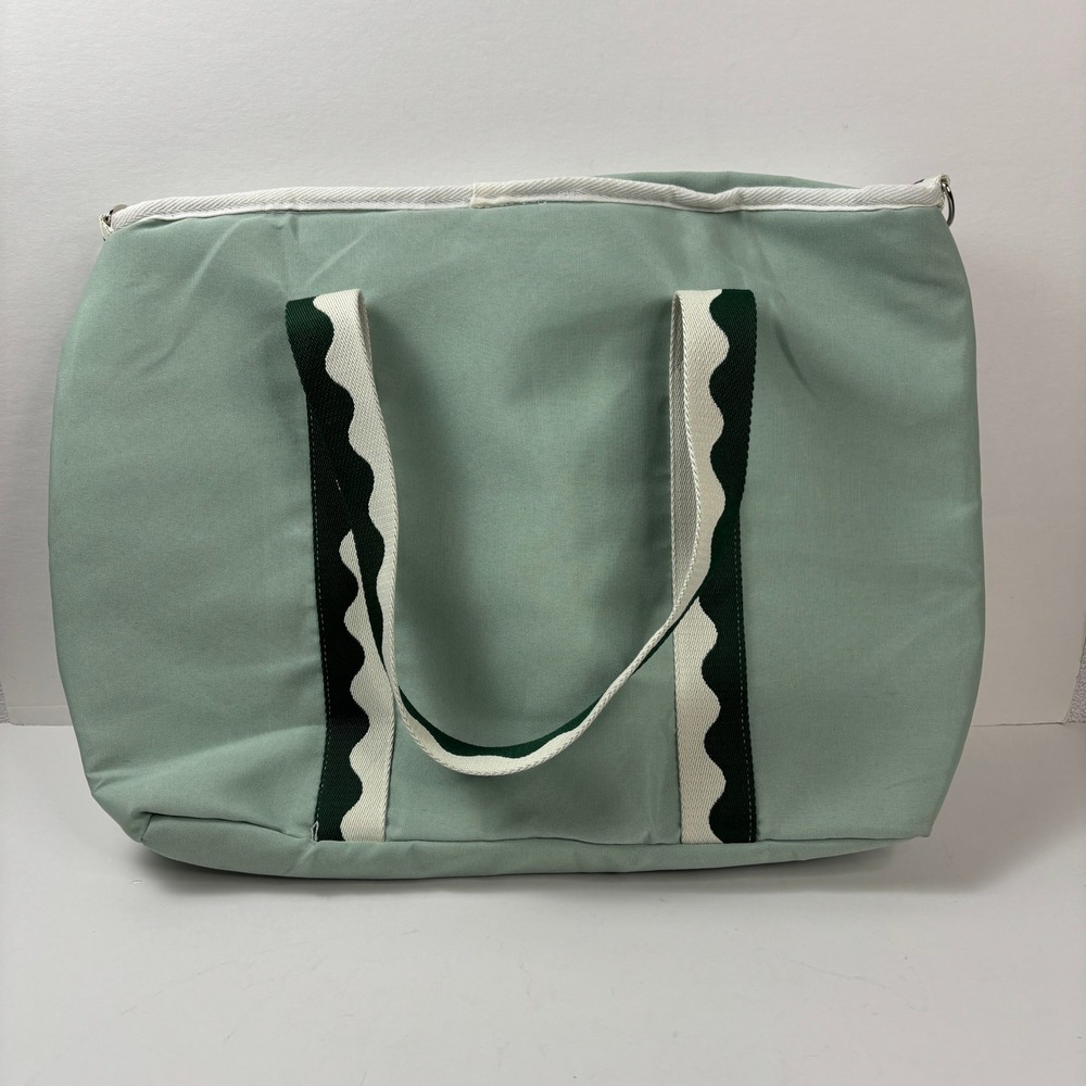 NWT‎ Business & Pleasure Co. Holiday Insulated Cooler Bag for Beach and Picnic